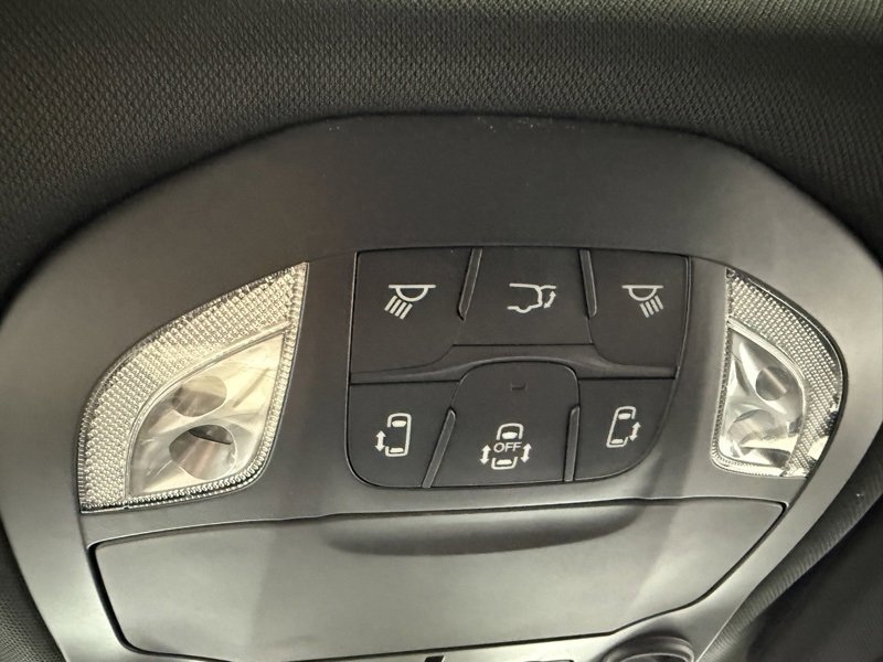 New 2026 Chrysler Pacifica Limited image 39