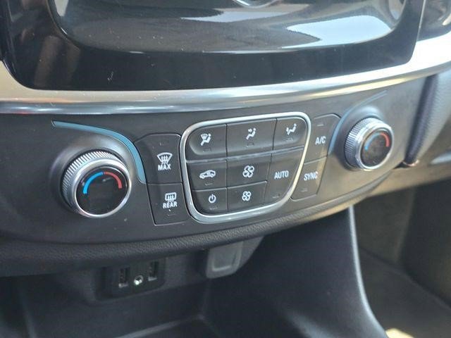 Certified 2021 Chevrolet Traverse LT FWD image 26