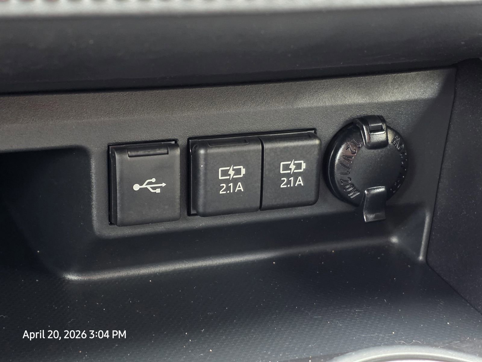 Used 2021 Toyota Highlander XSE FWD image 28