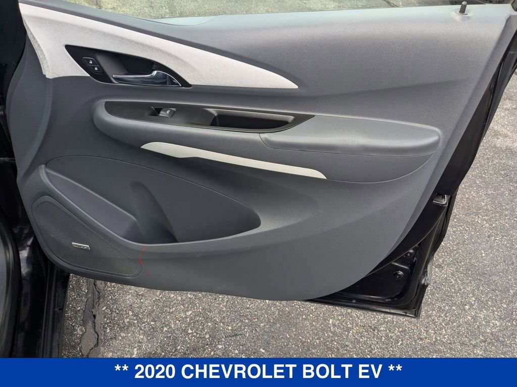 Used 2020 Chevrolet Bolt Premier w/ Infotainment Package image 35