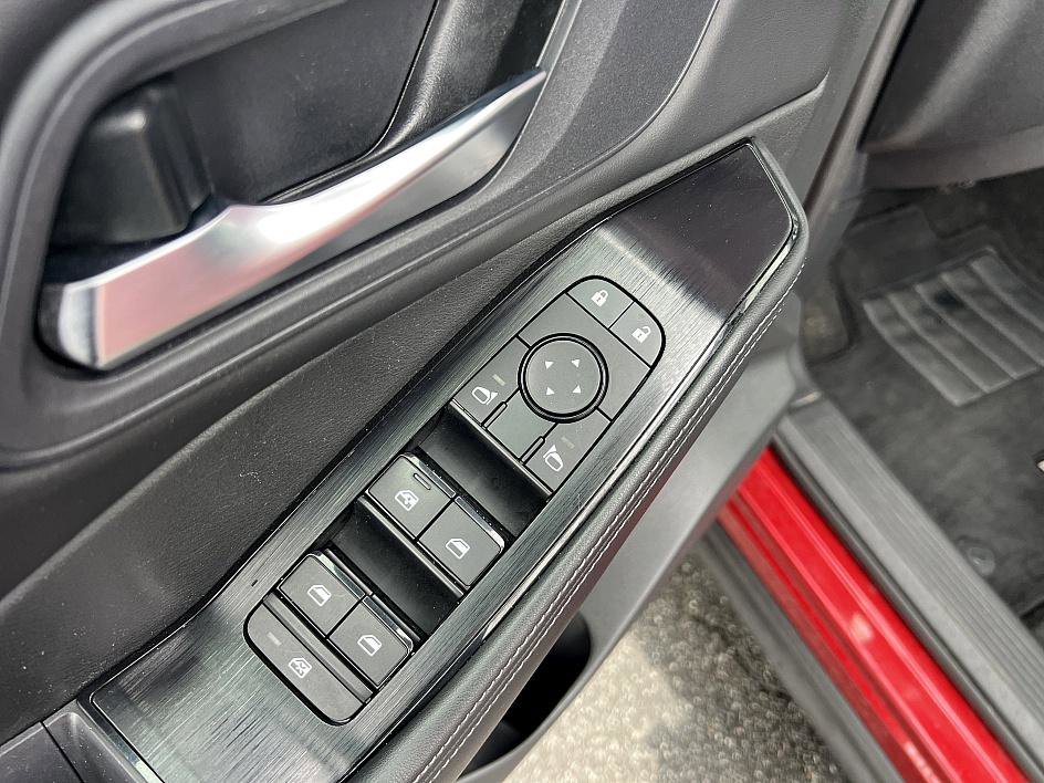 Certified 2023 Nissan Rogue SV w/ SV Premium B Package image 21