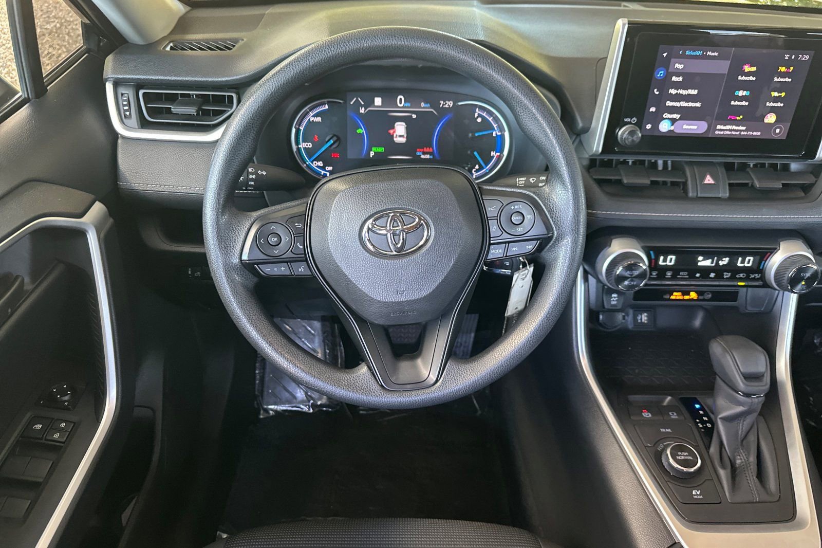 Certified 2025 Toyota RAV4 LE image 18