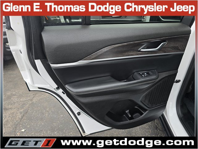 Certified 2023 Jeep Grand Cherokee Limited RWD image 27