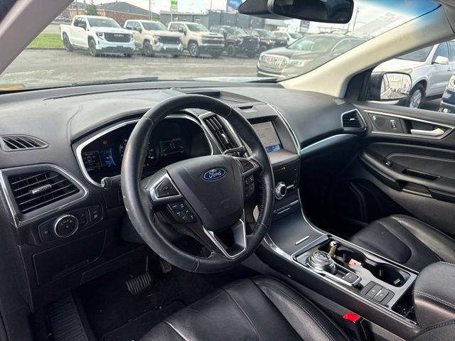 Used 2020 Ford Edge Titanium FWD image 11