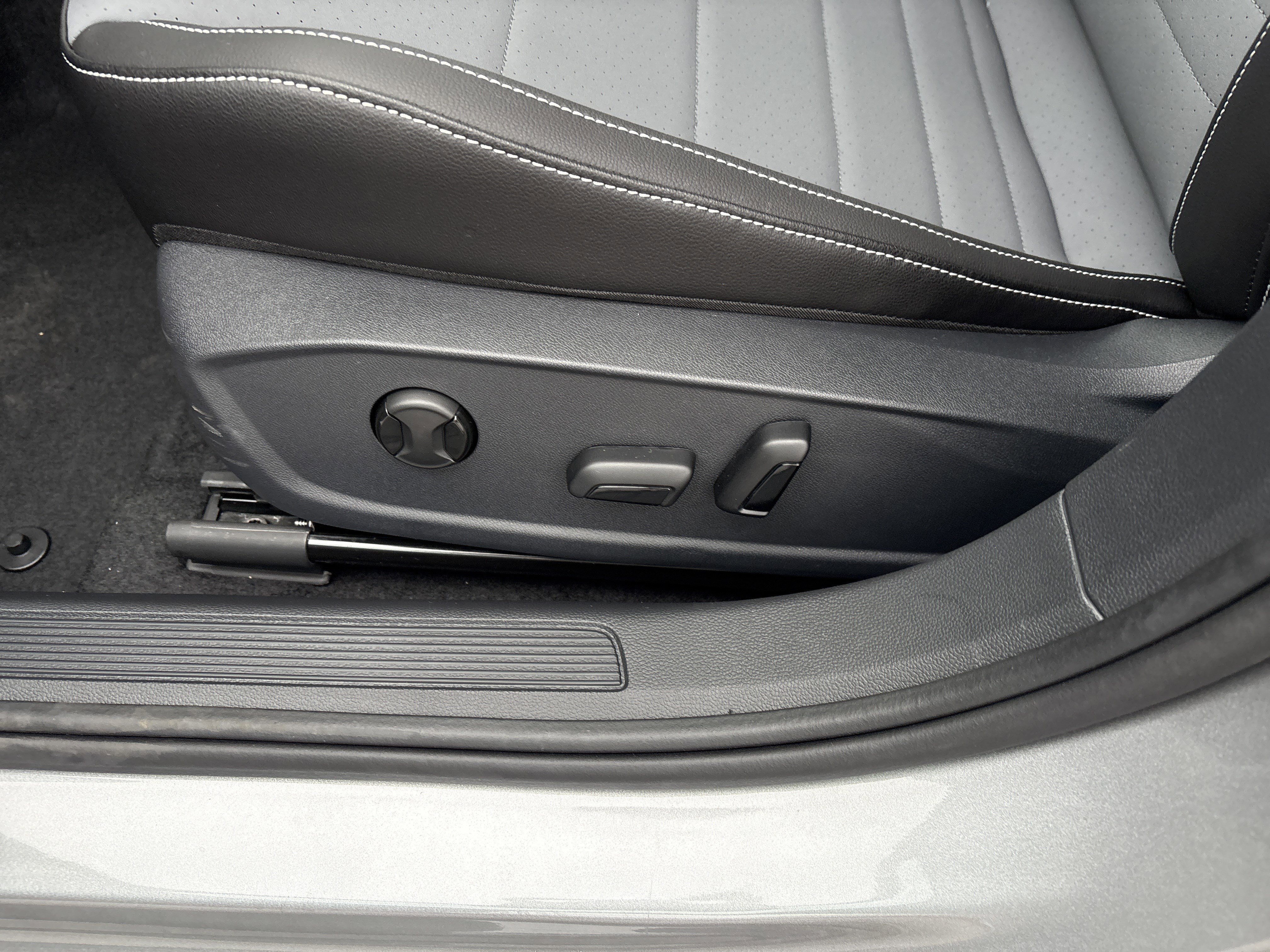 New 2026 Volkswagen Jetta SE image 11