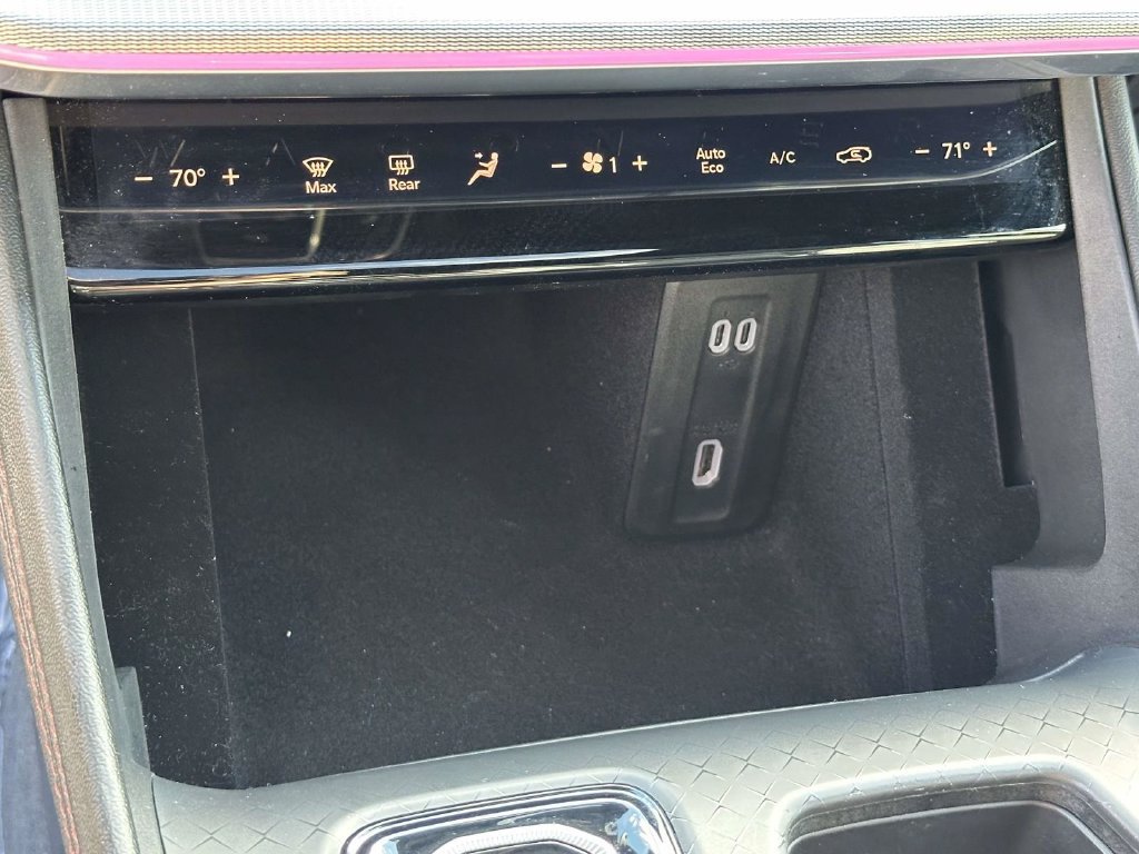 Used 2024 Jeep Wagoneer Launch Edition AWD/4WD image 20