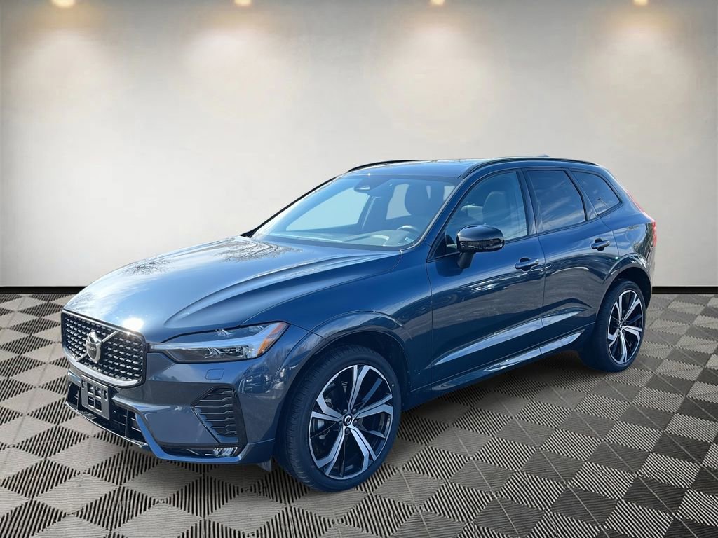 Used 2022 Volvo XC60 B5 R-Design w/ Climate Package image 7