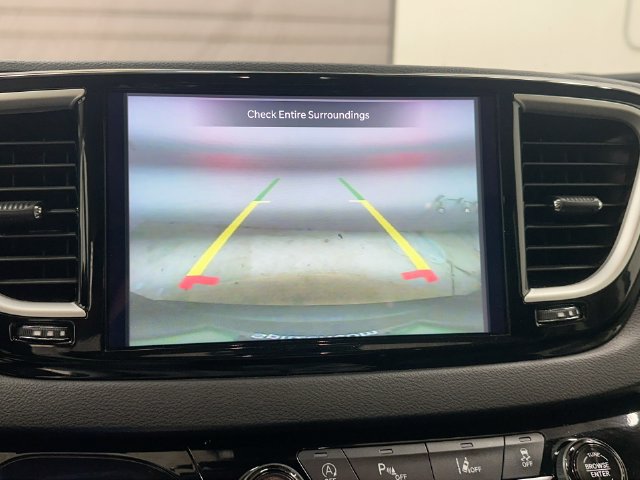 Used 2024 Chrysler Pacifica Touring-L FWD image 30