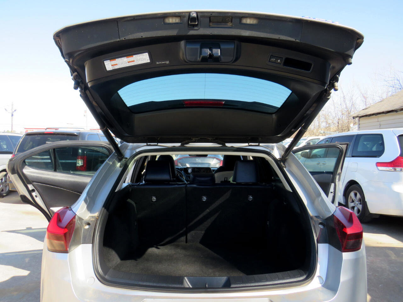 Used 2019 Lexus UX 200 Base image 37