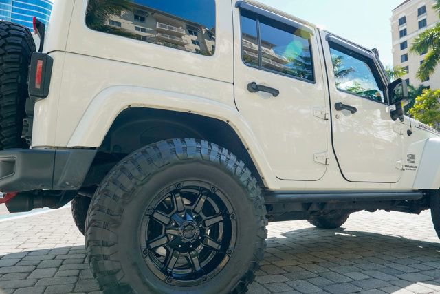 Used 2016 Jeep Wrangler Unlimited Rubicon AWD/4WD image 30