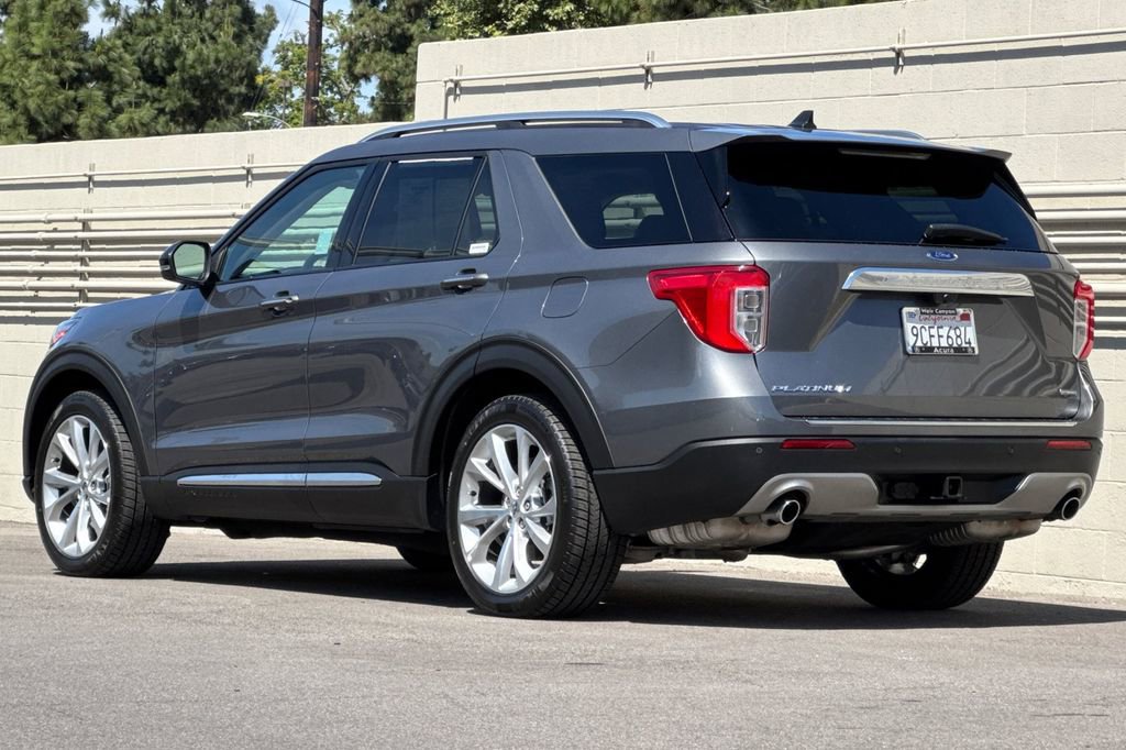Used 2022 Ford Explorer Platinum w/ Class IV Trailer Tow Package image 3