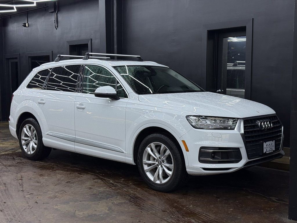 Used 2018 Audi Q7 3.0T Premium Plus w/ Premium Plus Package image 11