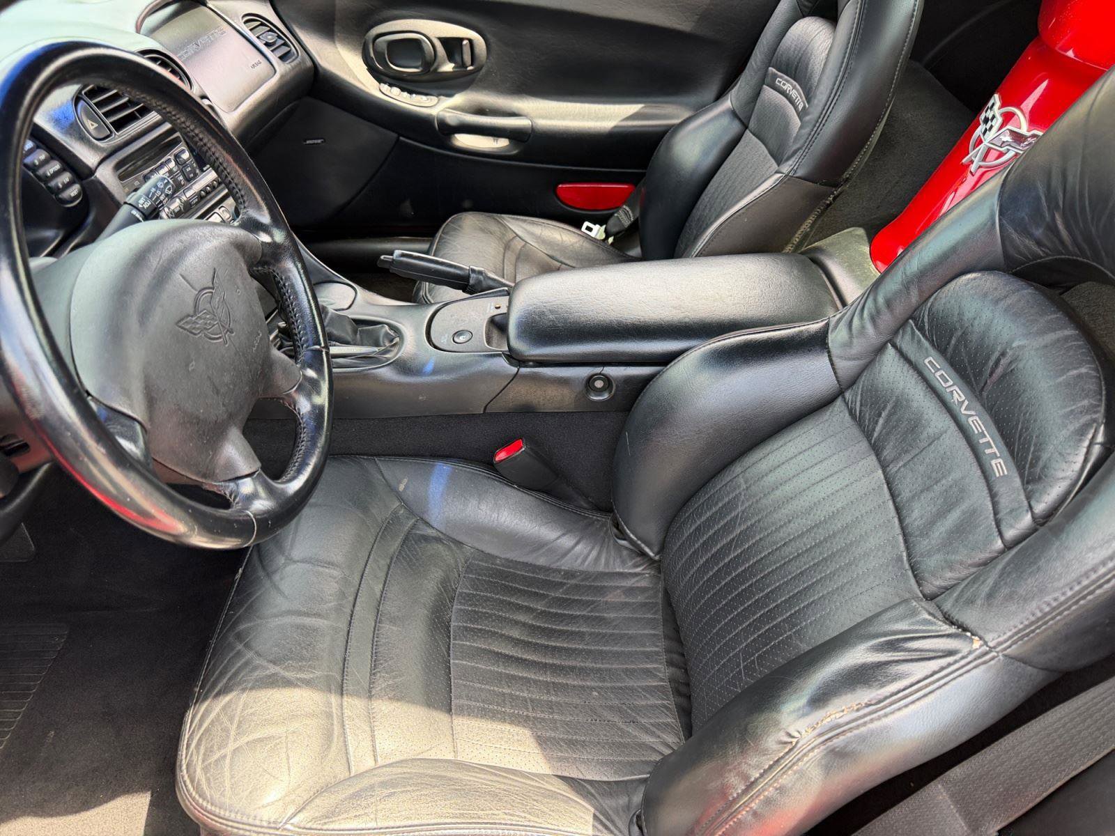 Used 2003 Chevrolet Corvette Convertible w/ Preferred Equipment Group1 RWD image 44