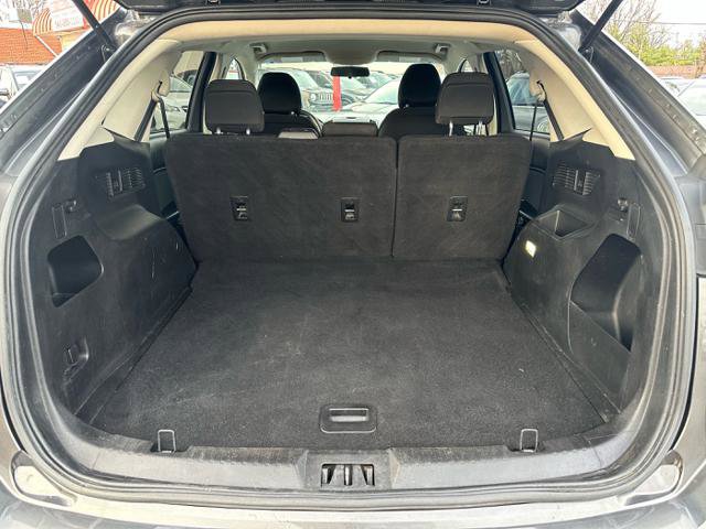 Used 2017 Ford Edge SE image 14