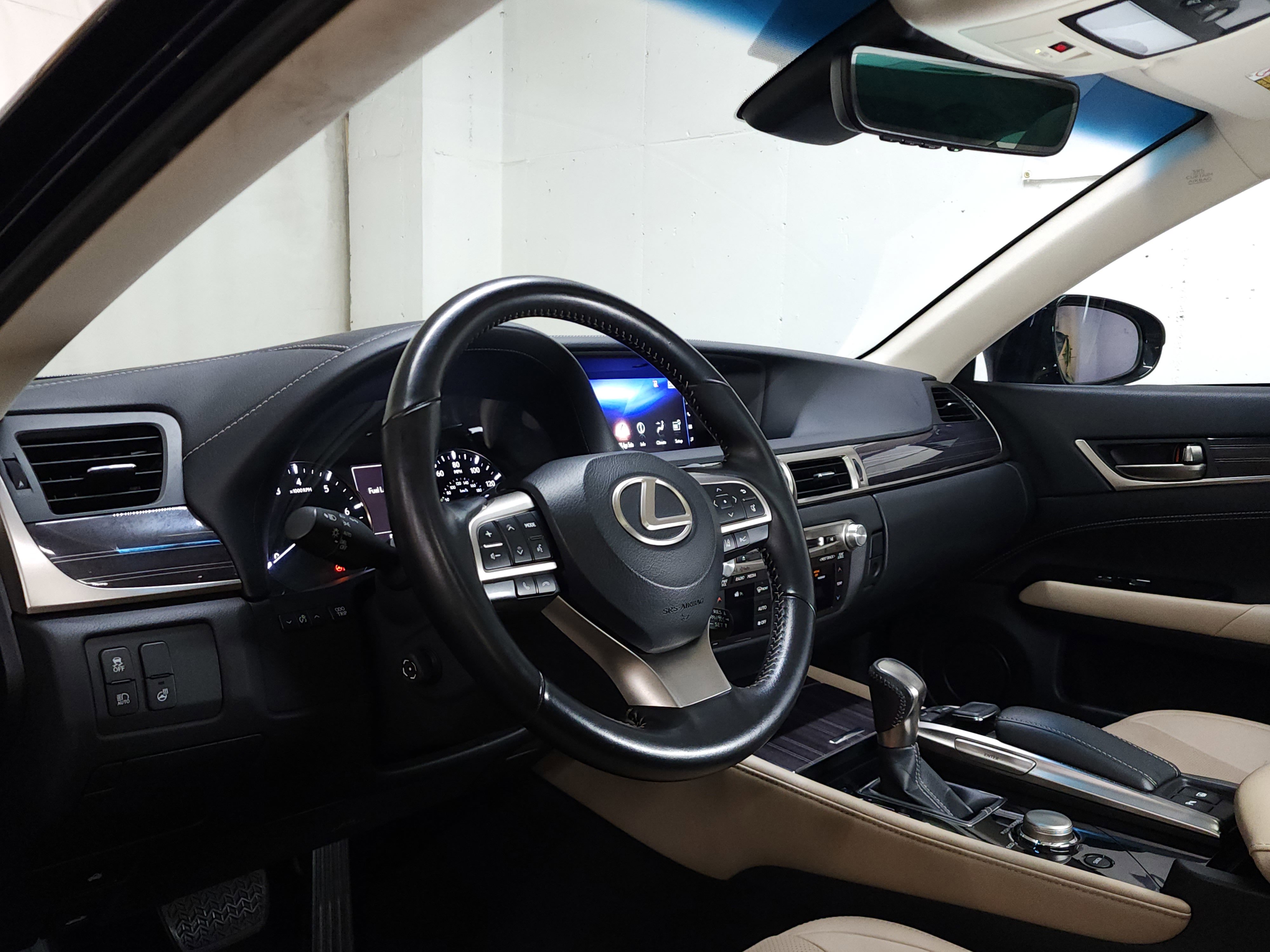 Used 2018 Lexus GS 350 AWD w/ Premium Package image 12