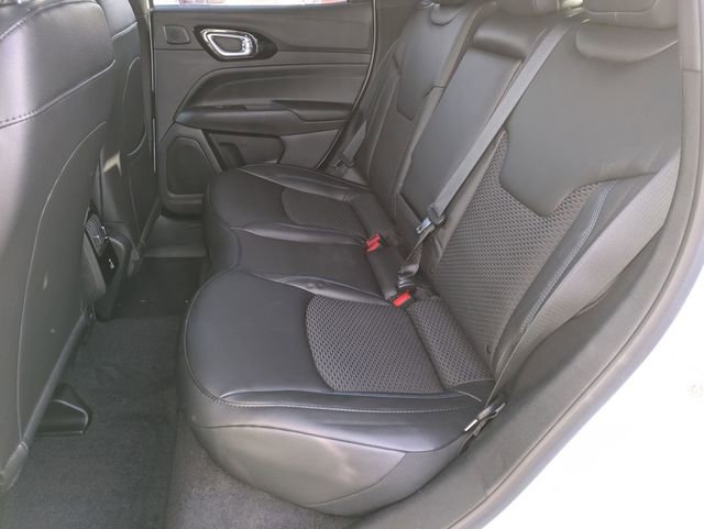 Certified 2026 Jeep Compass Latitude w/ Sun and Sound Group AWD/4WD image 25