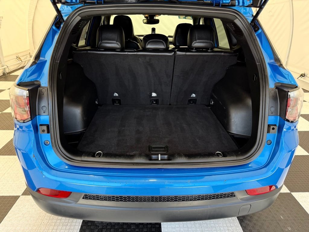Used 2024 Jeep Compass Latitude AWD/4WD image 4