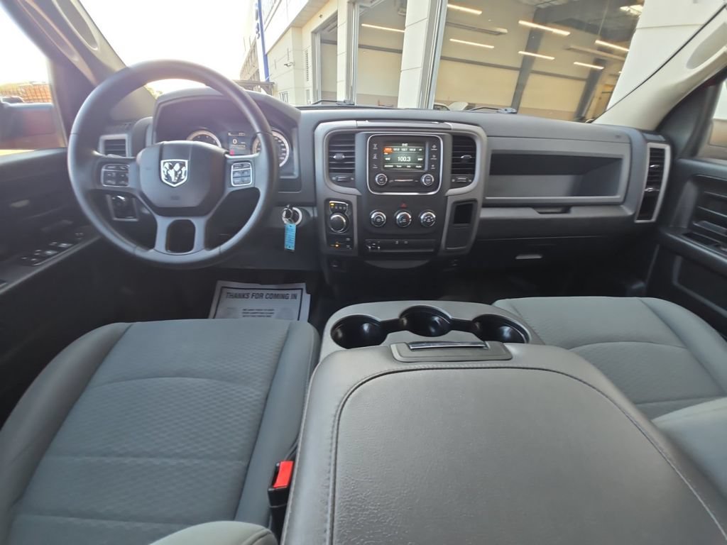 Used 2017 RAM 1500 Express AWD/4WD image 27