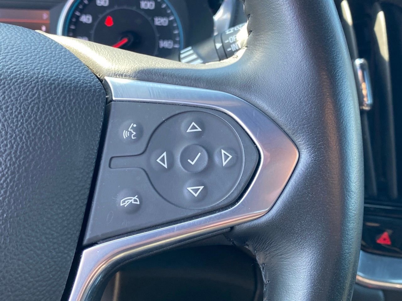 Used 2022 Chevrolet Traverse RS w/ LPO, Cargo Package image 15