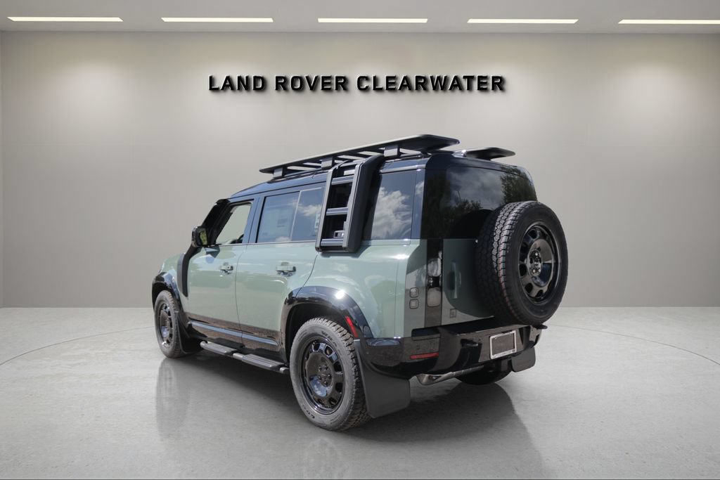 New 2026 Land Rover Defender 110 AWD/4WD image 3