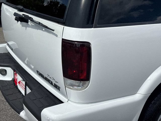 Used 2002 Chevrolet Blazer LS w/ Preferred Equipment Group RWD image 14