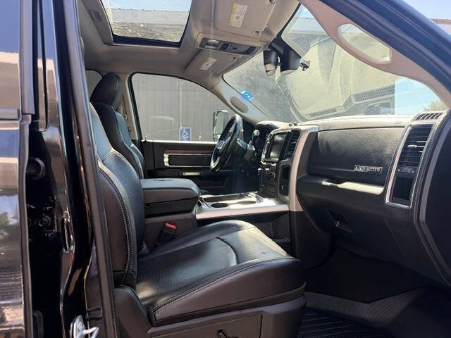 Used 2016 RAM 2500 Laramie w/ Sport Appearance Group AWD/4WD image 37