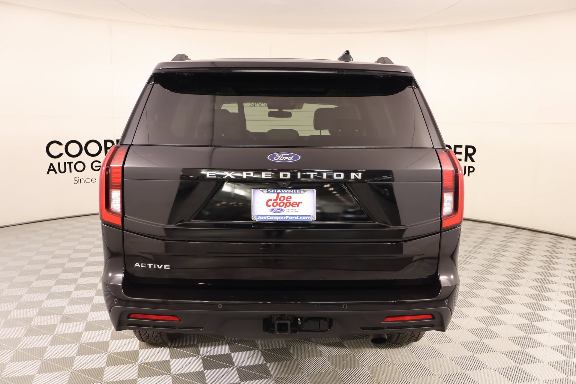 Used 2025 Ford Expedition Active AWD/4WD image 23