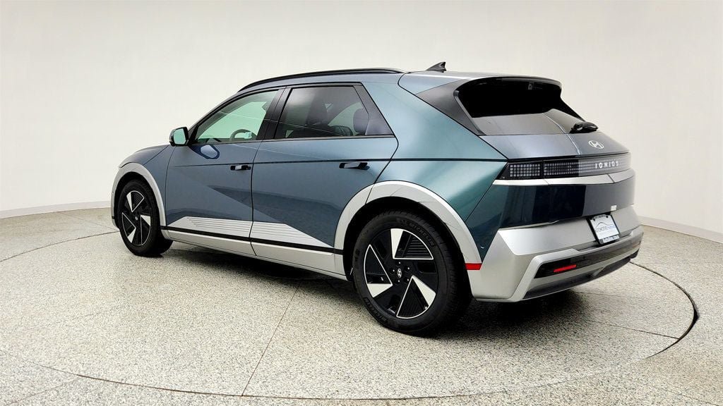 Used 2025 Hyundai Ioniq 5 Limited RWD image 7