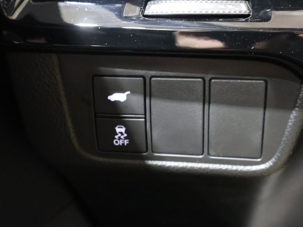 Used 2025 Honda CR-V EX-L image 32