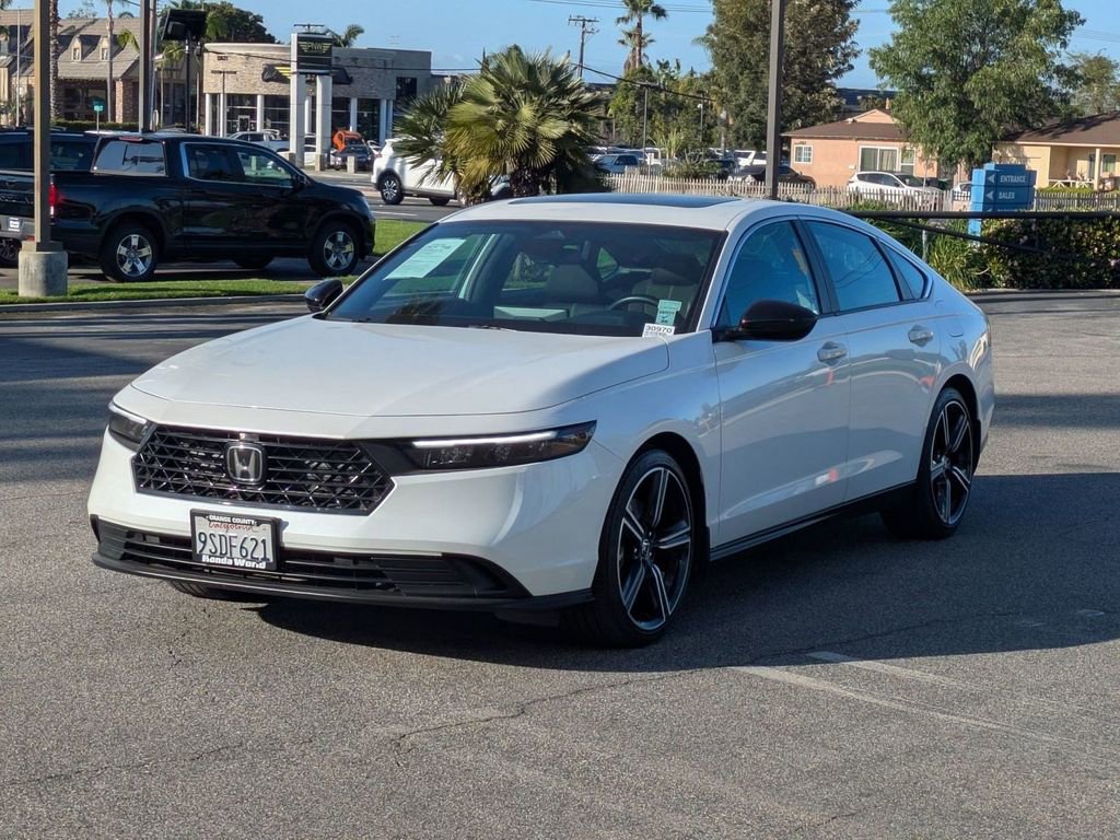 Certified 2025 Honda Accord Sport image 3