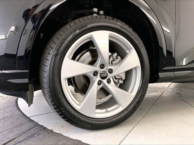 New 2025 Audi Q5 Premium Plus AWD/4WD image 12