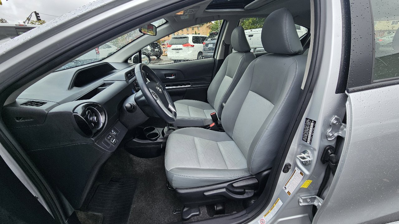 Used 2015 Toyota Prius C Four image 16