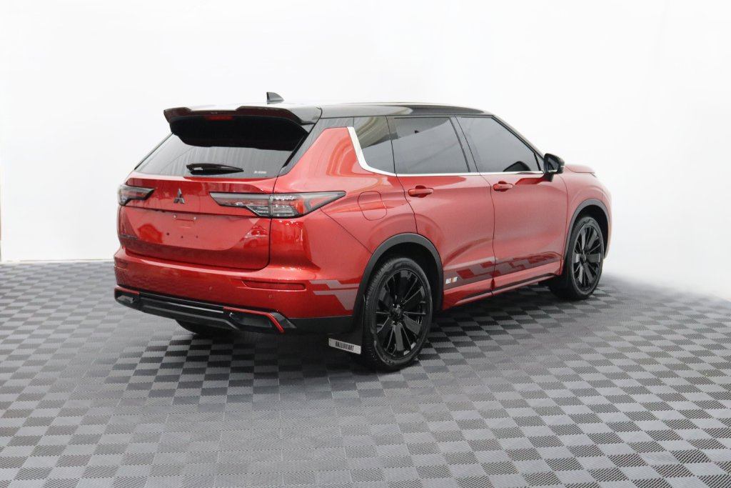Used 2026 Mitsubishi Outlander AWD image 8