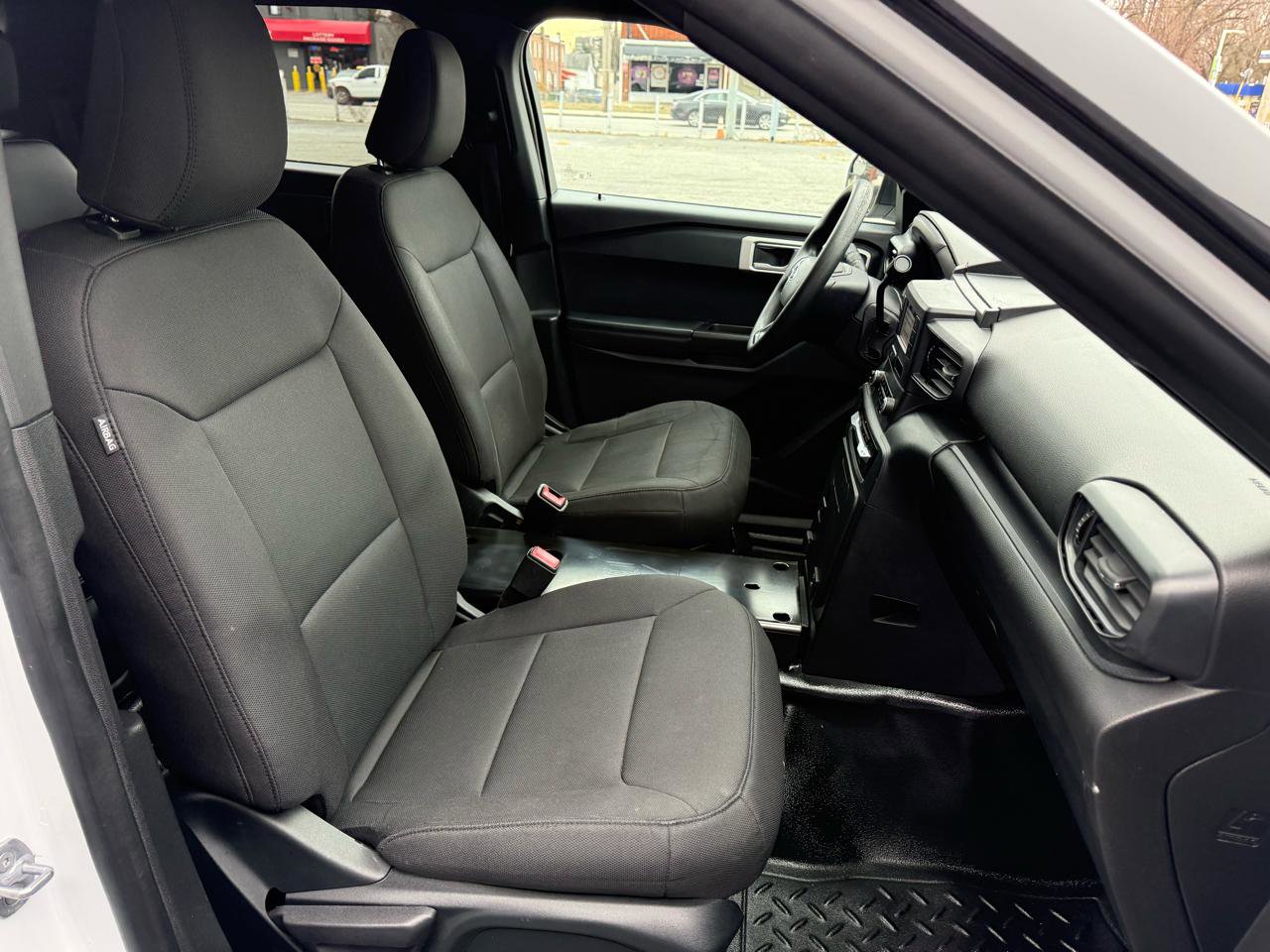 Used 2021 Ford Explorer 4WD Police Interceptor image 24