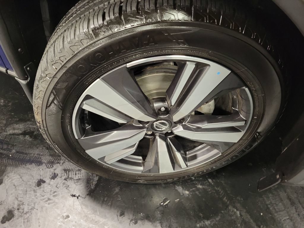 Used 2021 Nissan Rogue Platinum AWD/4WD image 10