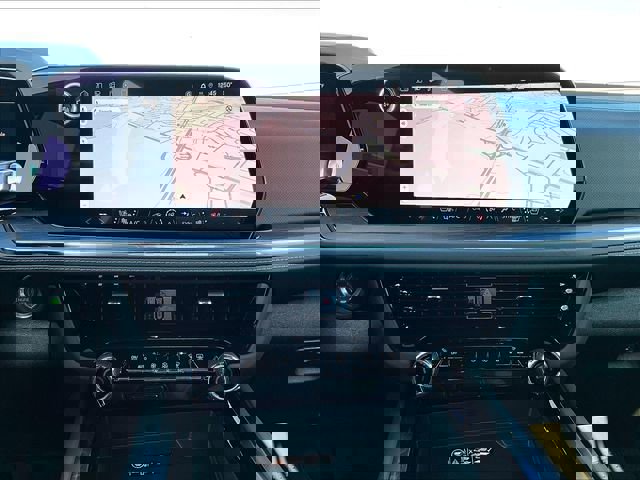 New 2026 Chevrolet Suburban Premier image 11