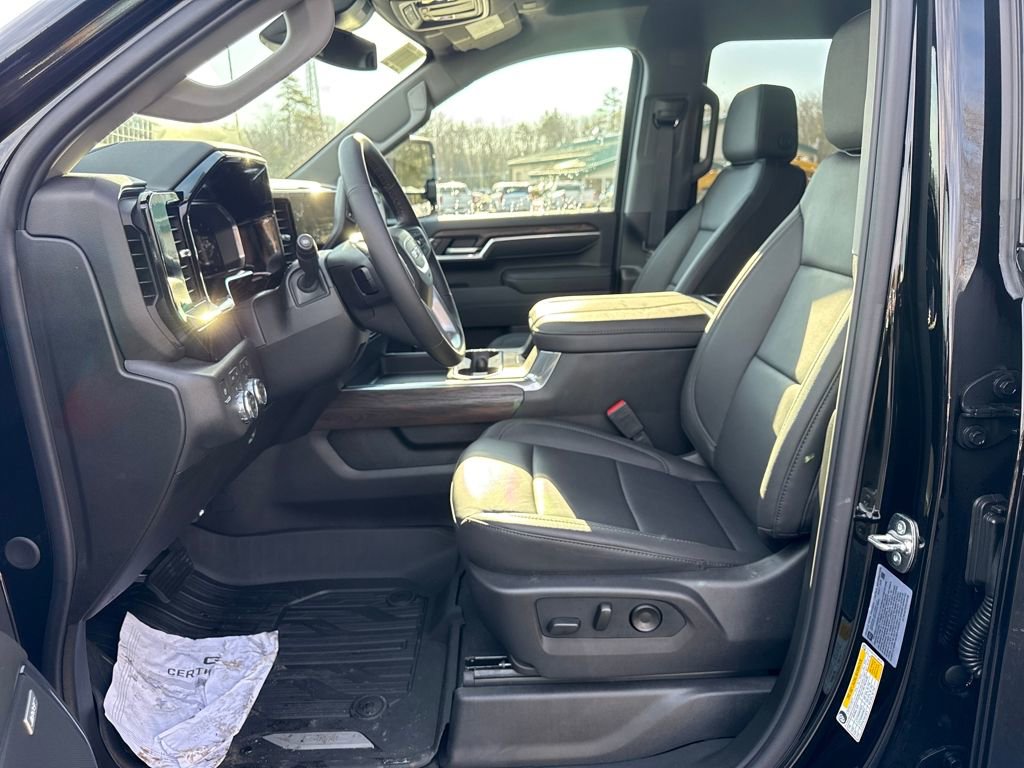 New 2026 GMC Sierra 3500 SLT image 11