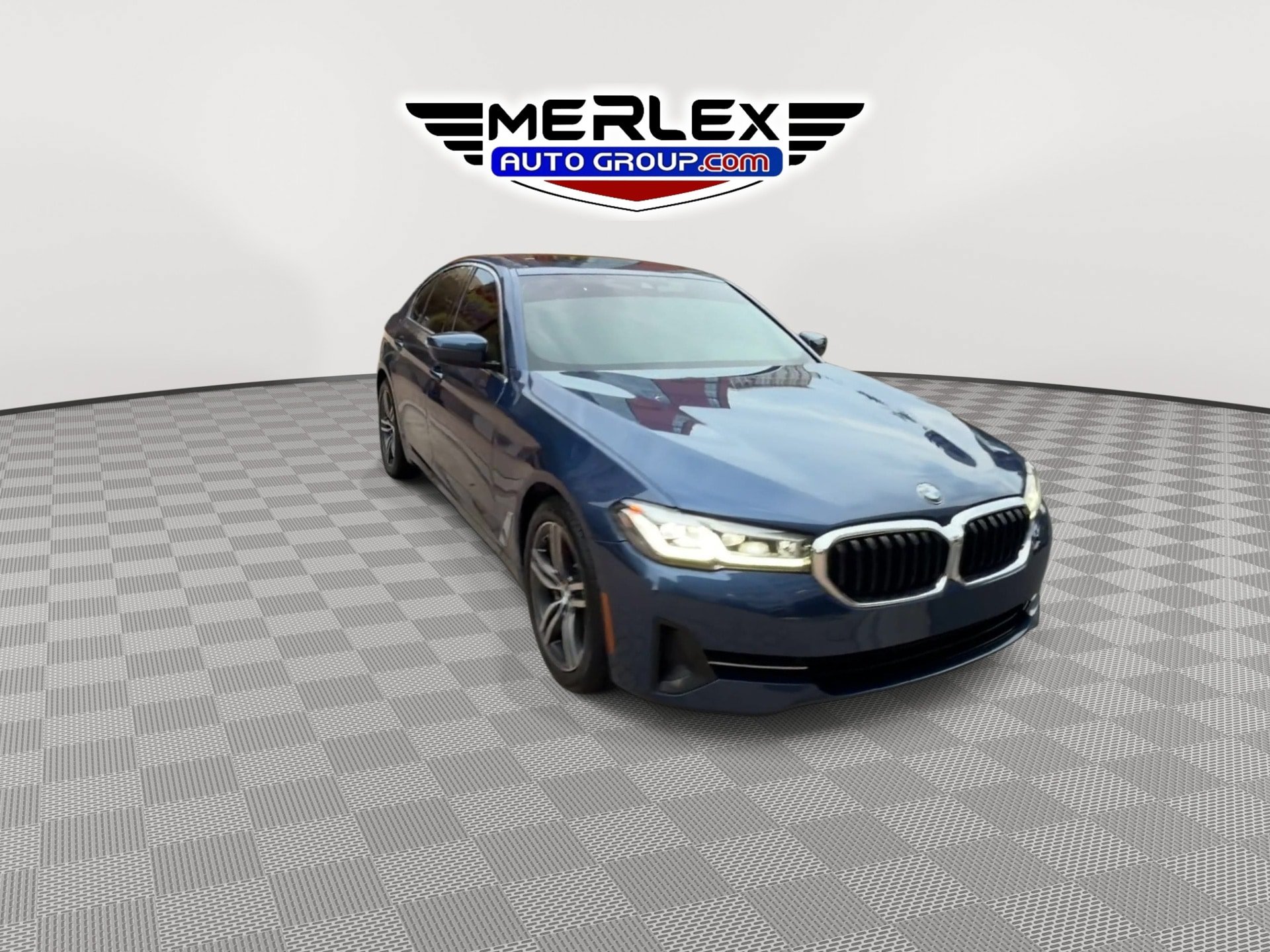 Used 2021 BMW 530i xDrive w/ Convenience Package AWD/4WD image 4