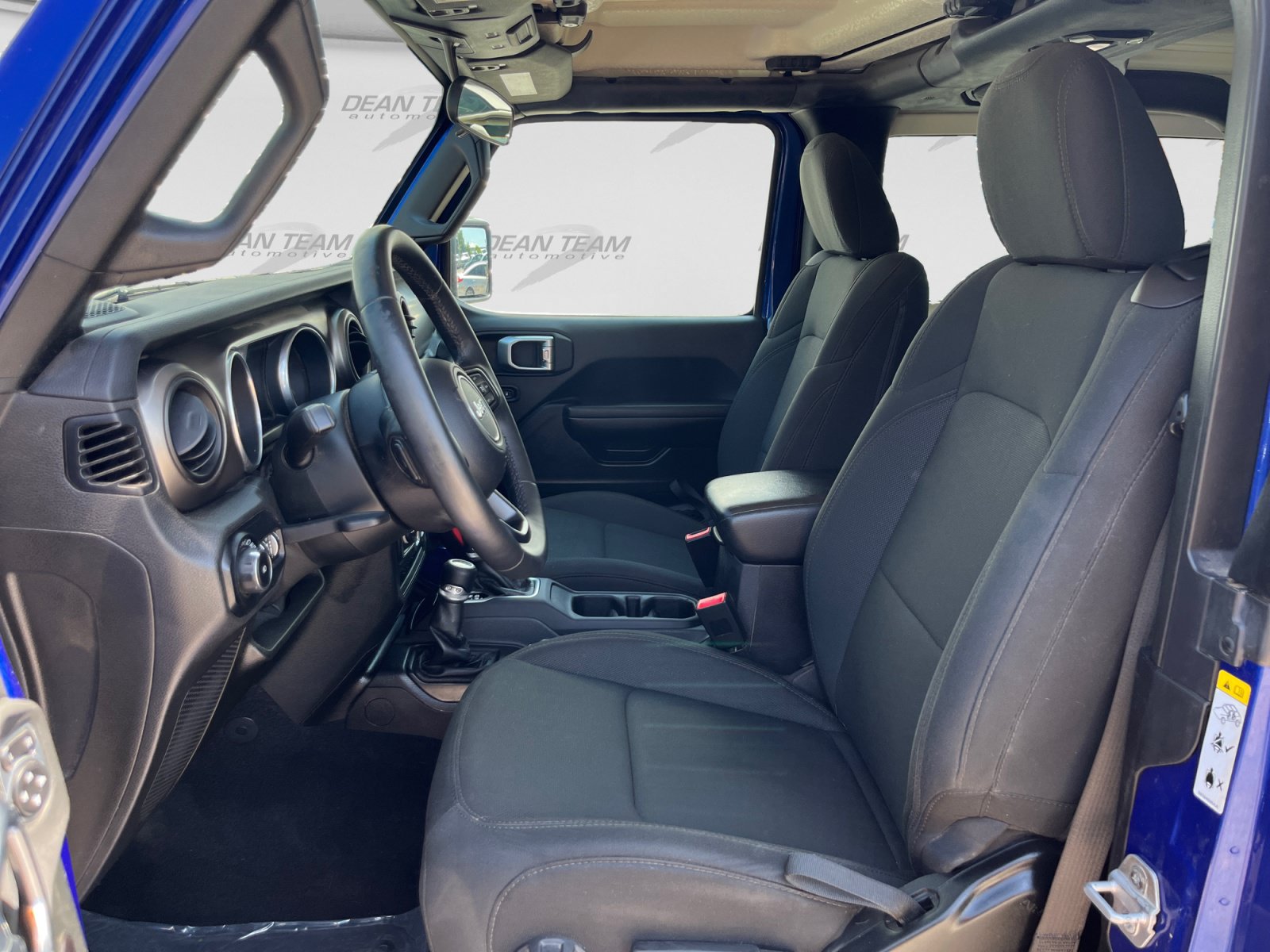 Used 2018 Jeep Wrangler Sport AWD/4WD image 9