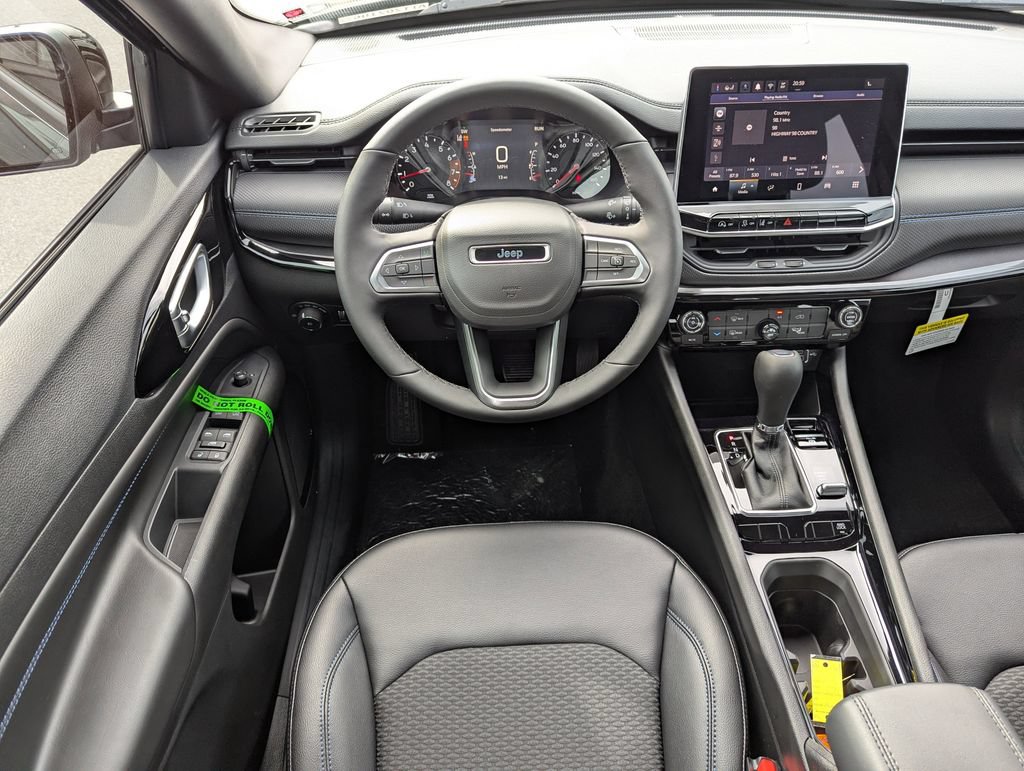 New 2026 Jeep Compass Latitude AWD/4WD image 14