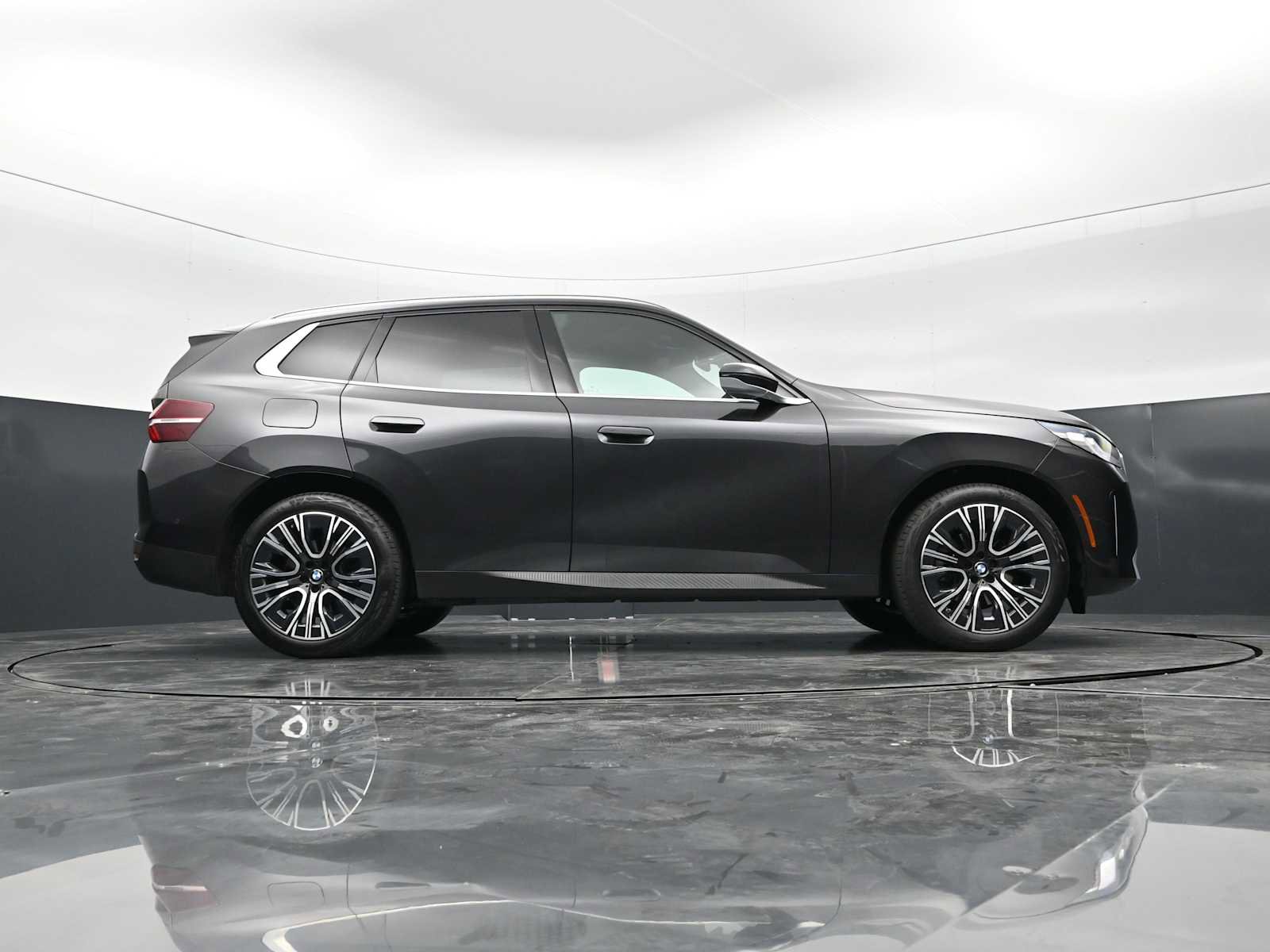 Used 2025 BMW X3 xDrive30i w/ Convenience Package image 27