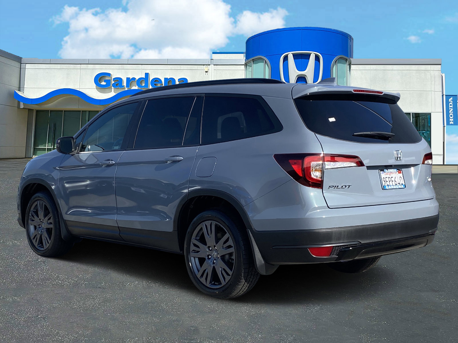 Used 2022 Honda Pilot Sport image 4