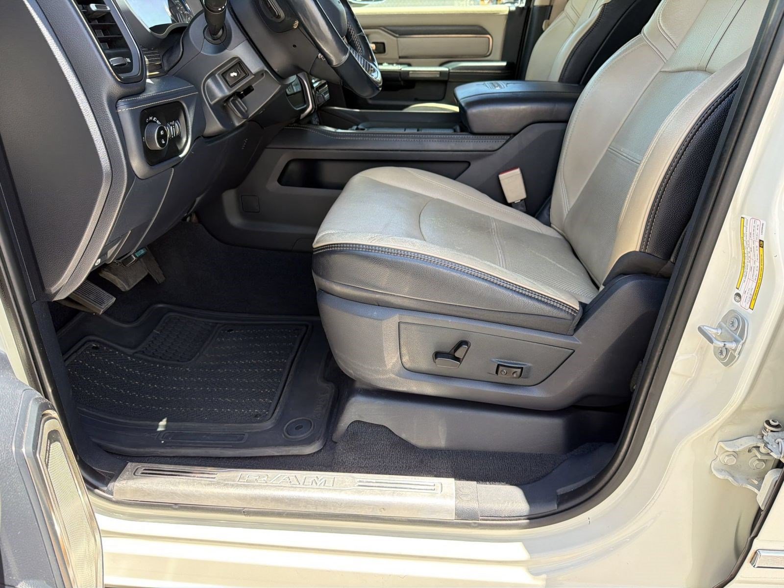 Used 2020 RAM 2500 Limited AWD/4WD image 21