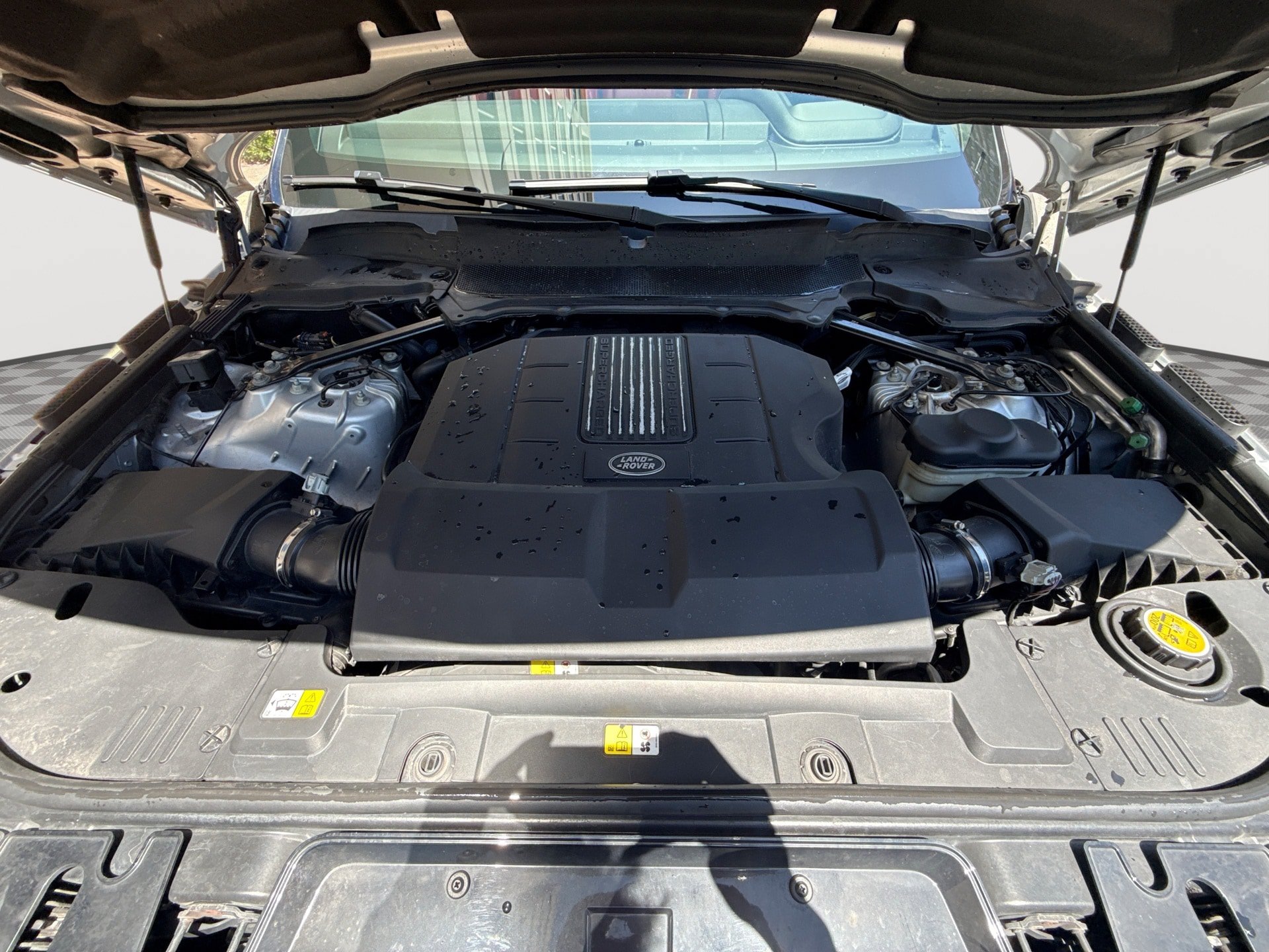 Used 2018 Land Rover Range Rover Sport Supercharged AWD/4WD image 18