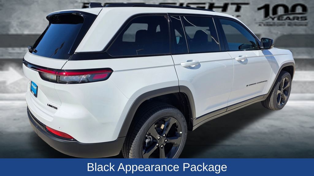 New 2025 Jeep Grand Cherokee Limited w/ Black Appearance Package image 6