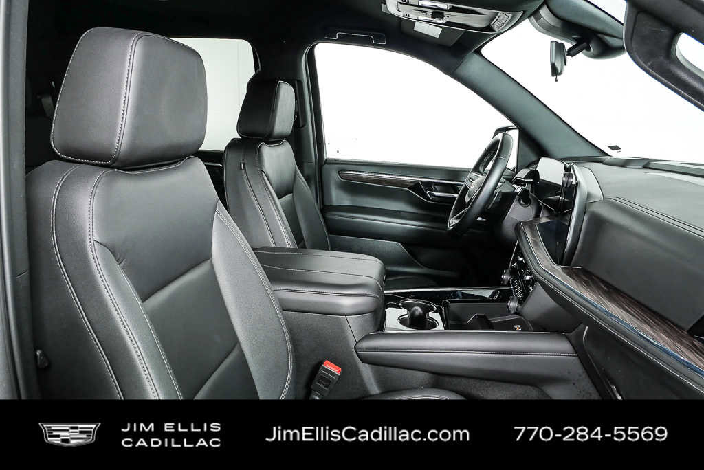 Used 2025 Chevrolet Tahoe LT RWD image 22