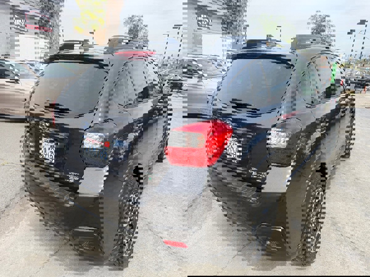 Used 2017 Subaru Crosstrek 2.0i Limited image 7