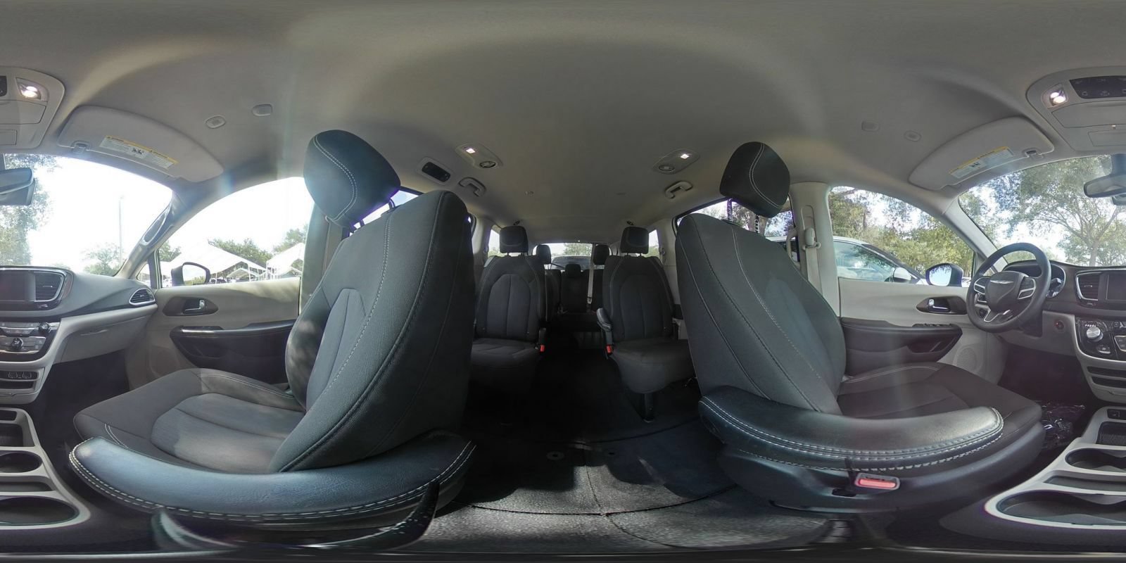 Used 2023 Chrysler Voyager LX FWD image 42
