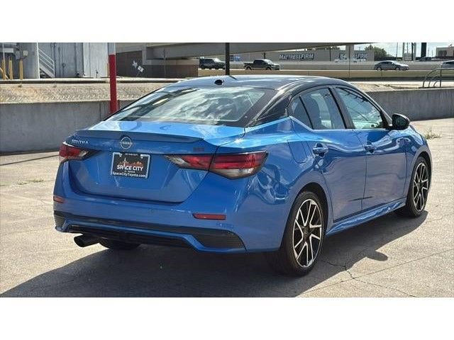 Used 2025 Nissan Sentra SR FWD image 6