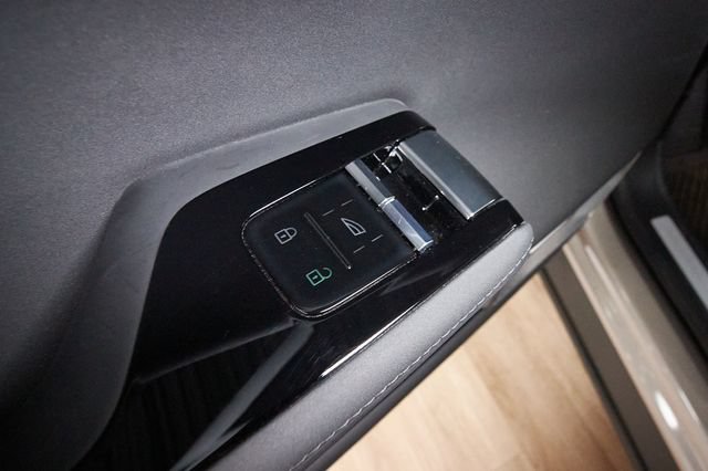 Used 2025 Polestar Polestar 3 AWD/4WD image 11